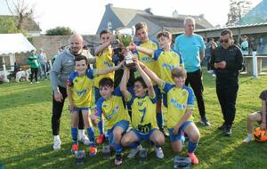 Les U13 remportent le tournoi de Tréméven 🟡🔵